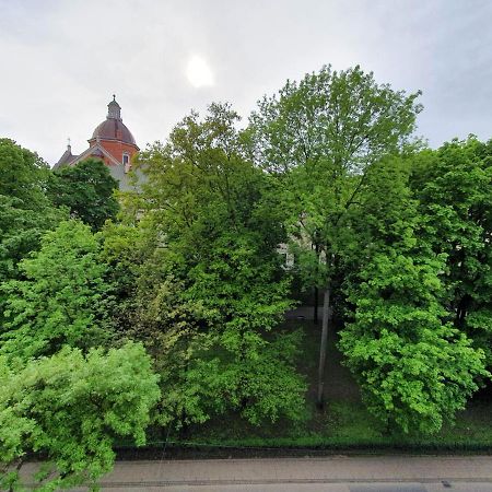 クラクフApartament Jastrzebie Gniazdoアパートメント エクステリア 写真